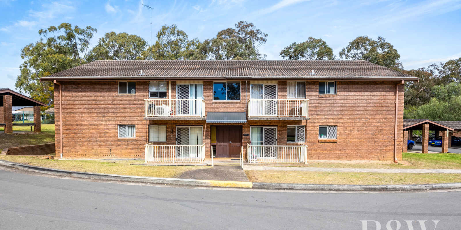 20/57 JACARANDA AVENUE Bradbury