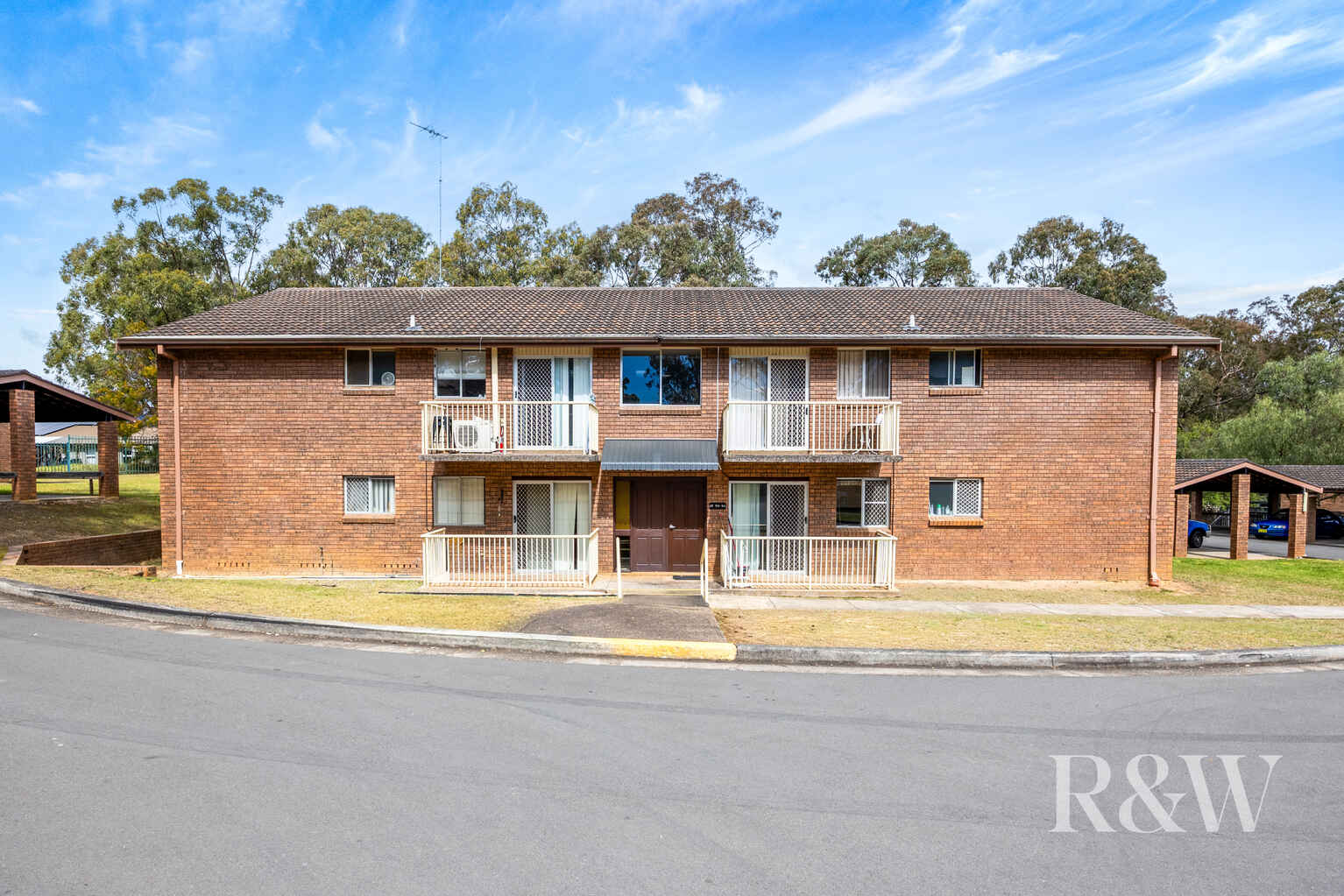 20/57 JACARANDA AVENUE Bradbury