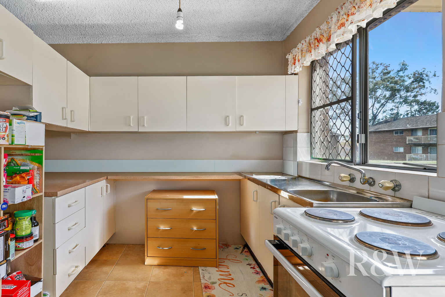 20/57 JACARANDA AVENUE Bradbury