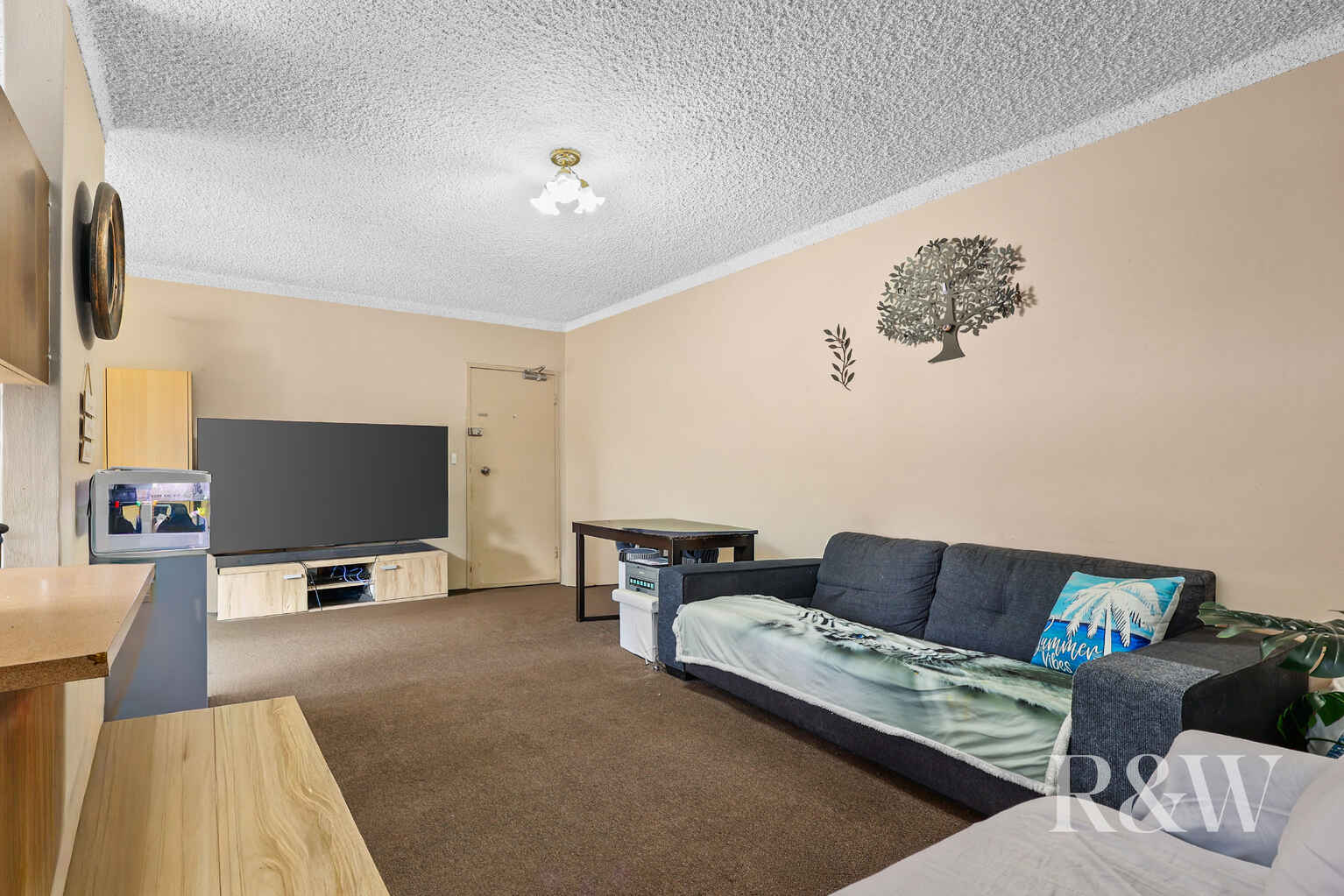20/57 JACARANDA AVENUE Bradbury