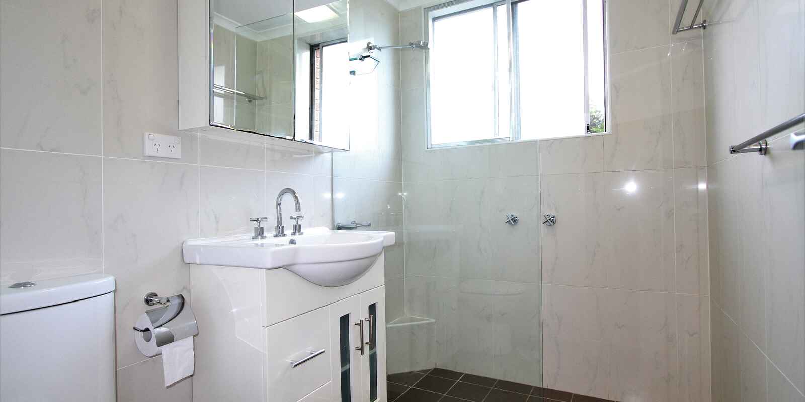 2/344 Edgeware Road Newtown