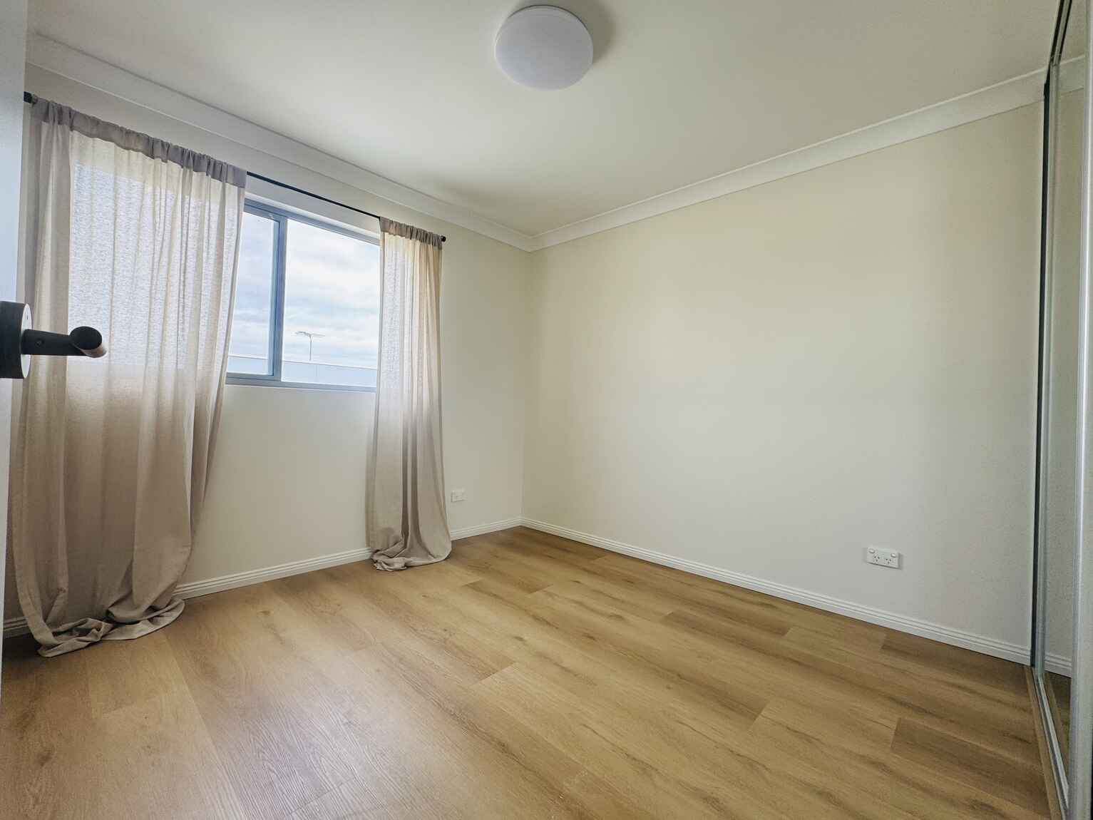 4 Boorea Way Villawood