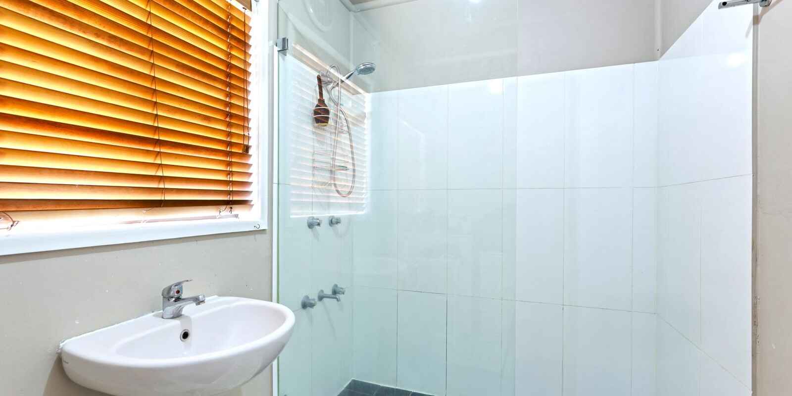8 & 8A Parkin Road Colyton 8 & 8A Parkin Road Colyton