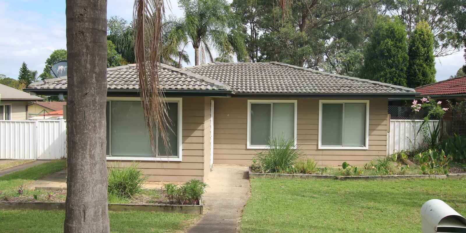 4 Melkarth Place Doonside