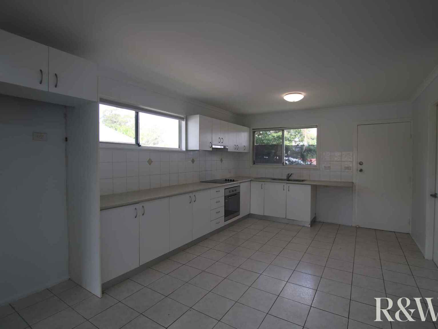4 Melkarth Place Doonside