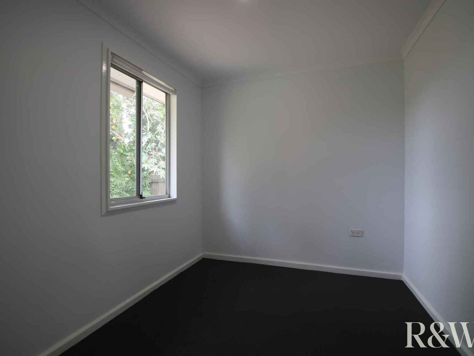 4 Melkarth Place Doonside