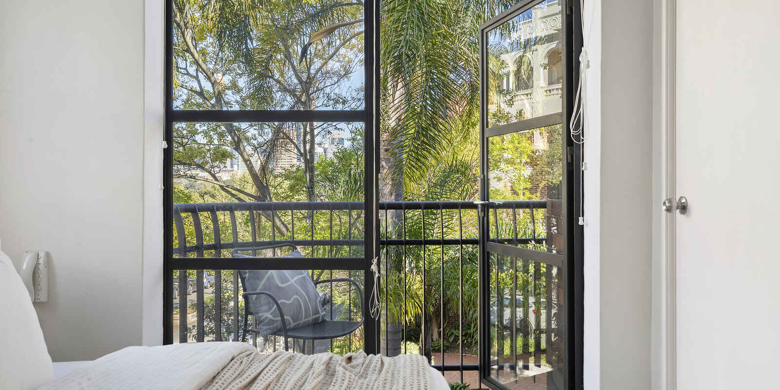 13/10 Challis Avenue Potts Point 13/10 Challis Avenue Potts Point