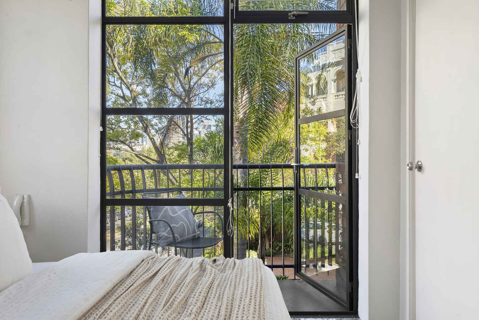 13/10 Challis Avenue Potts Point 13/10 Challis Avenue Potts Point