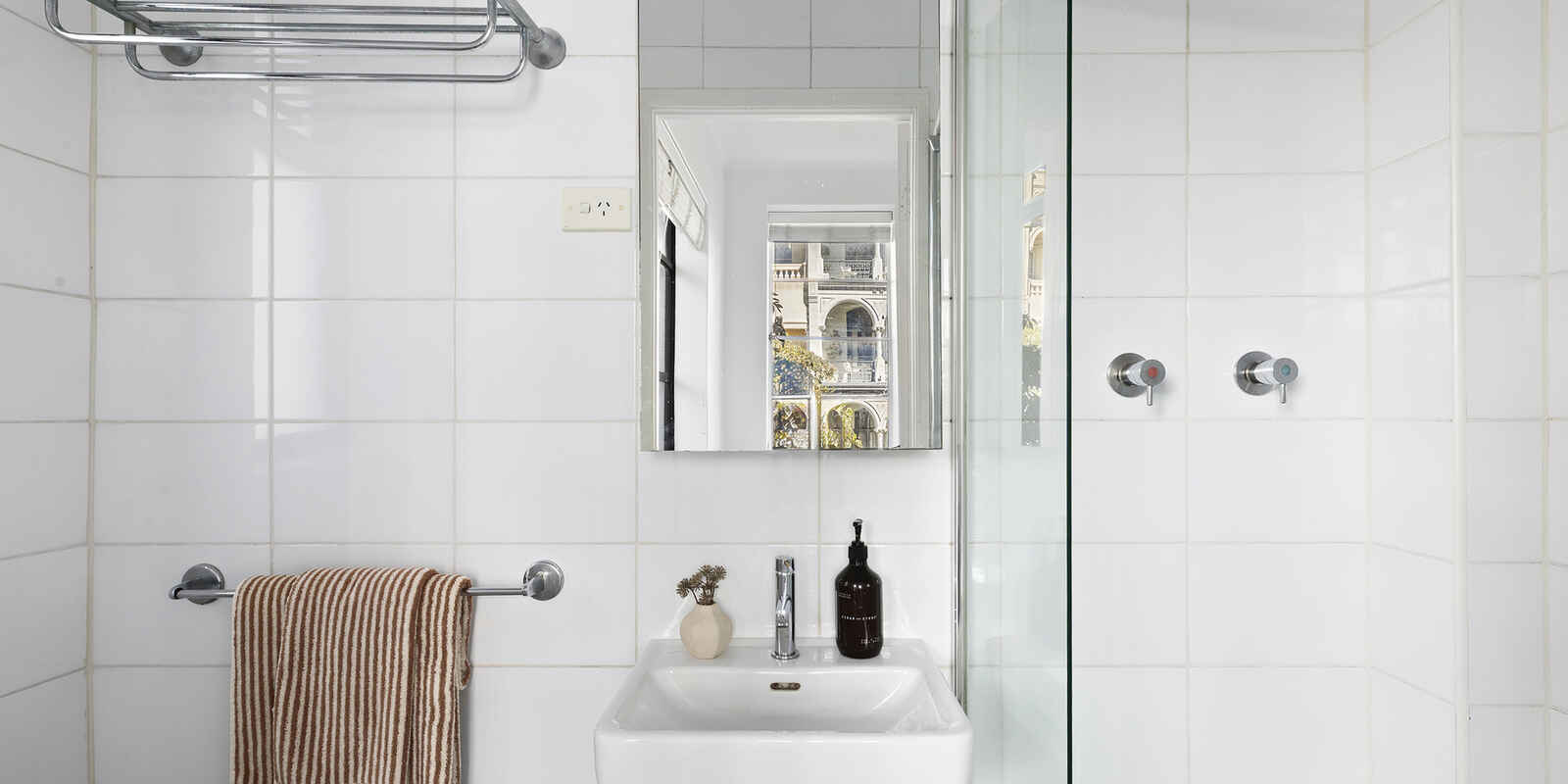 13/10 Challis Avenue Potts Point 13/10 Challis Avenue Potts Point