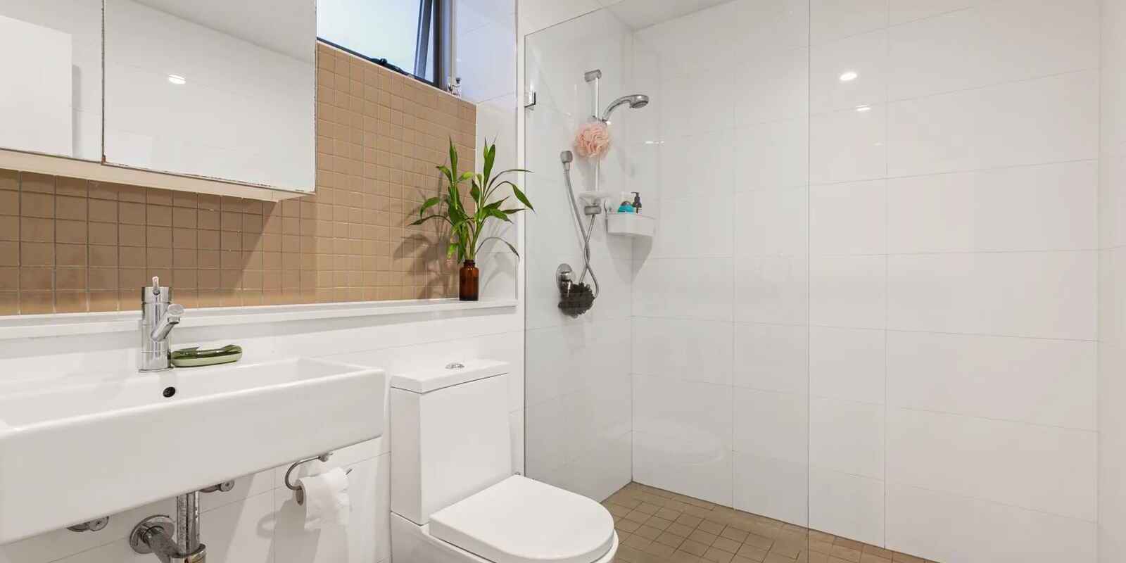 204D/359 Illawarra Road  Marrickville
