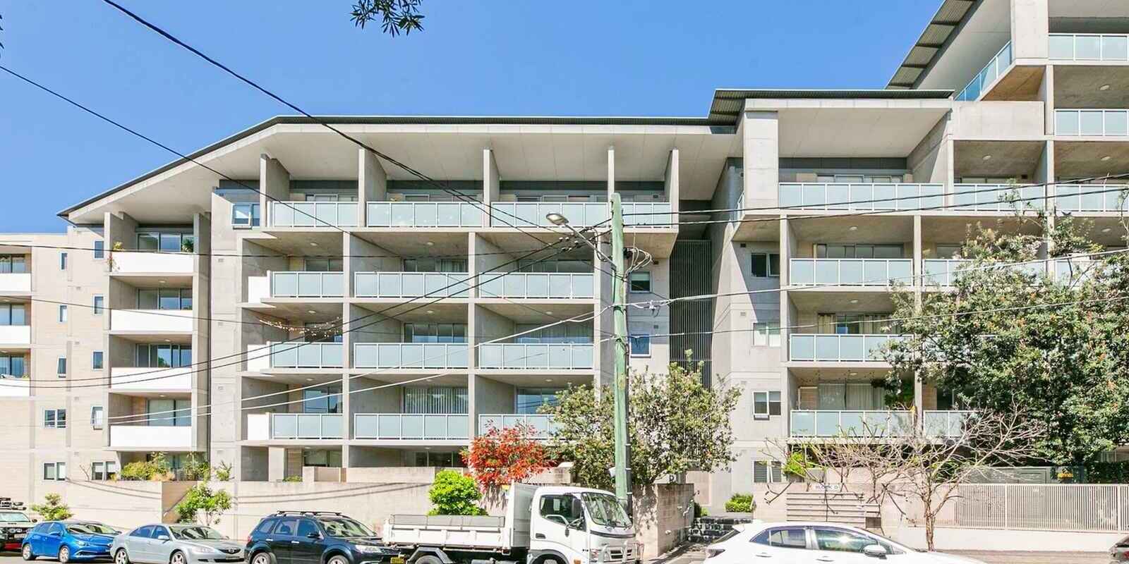204D/359 Illawarra Road  Marrickville