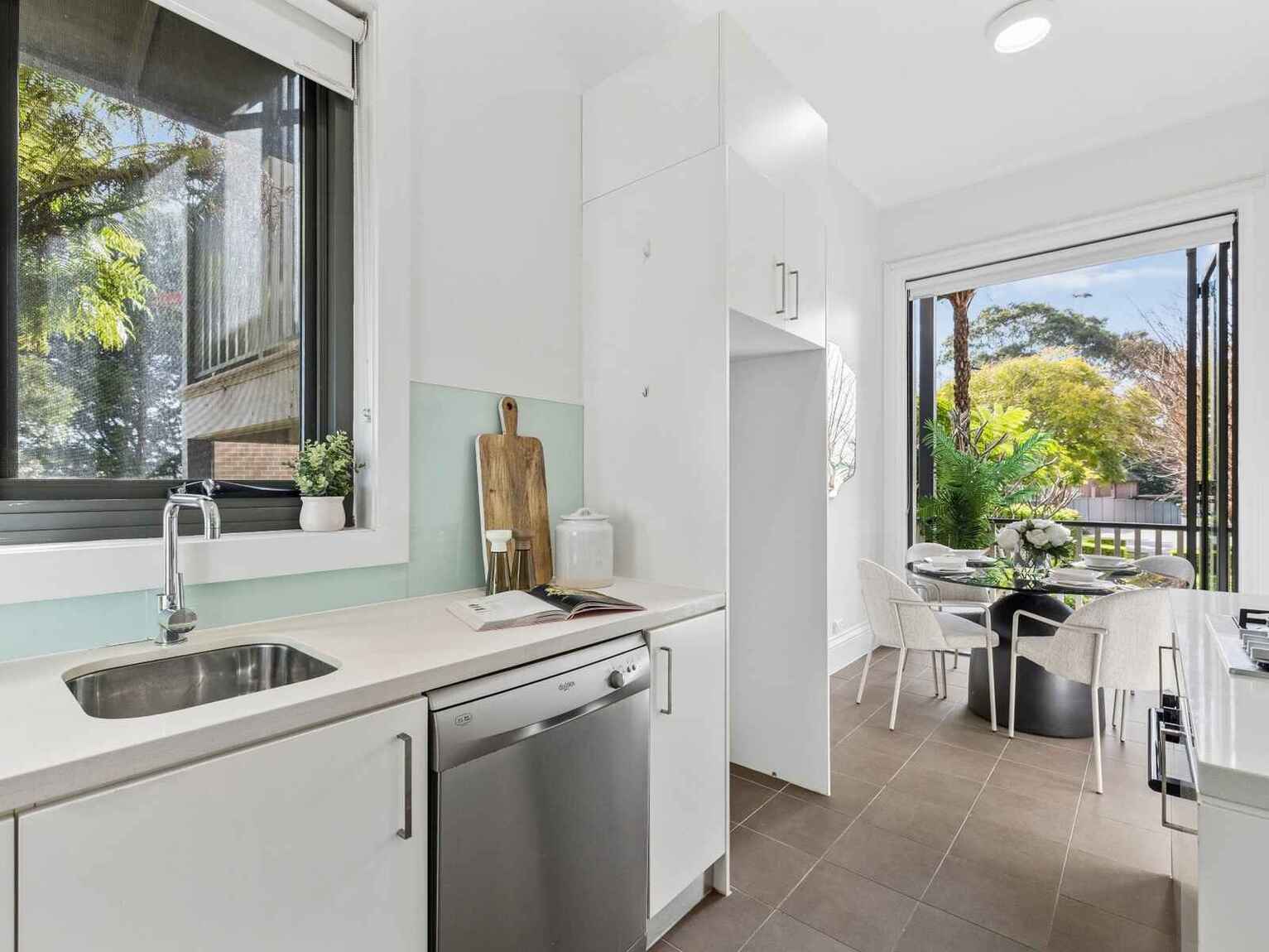 28/12 Leicester Street Marrickville
