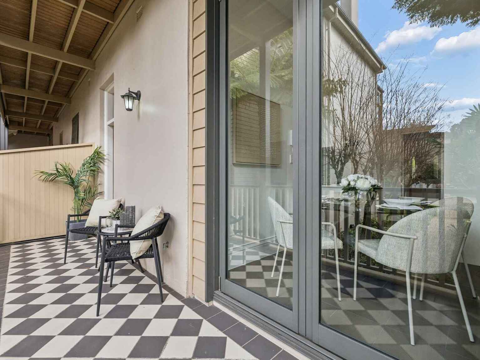 28/12 Leicester Street Marrickville