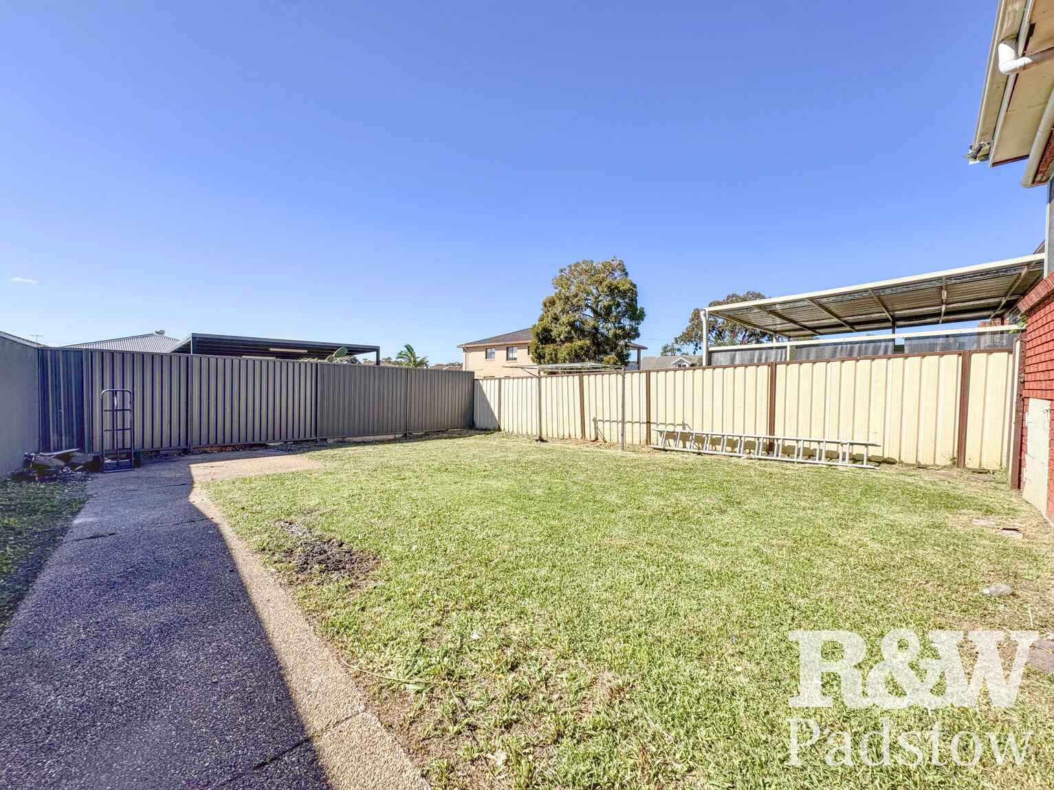 32A Gleeson Avenue Condell Park