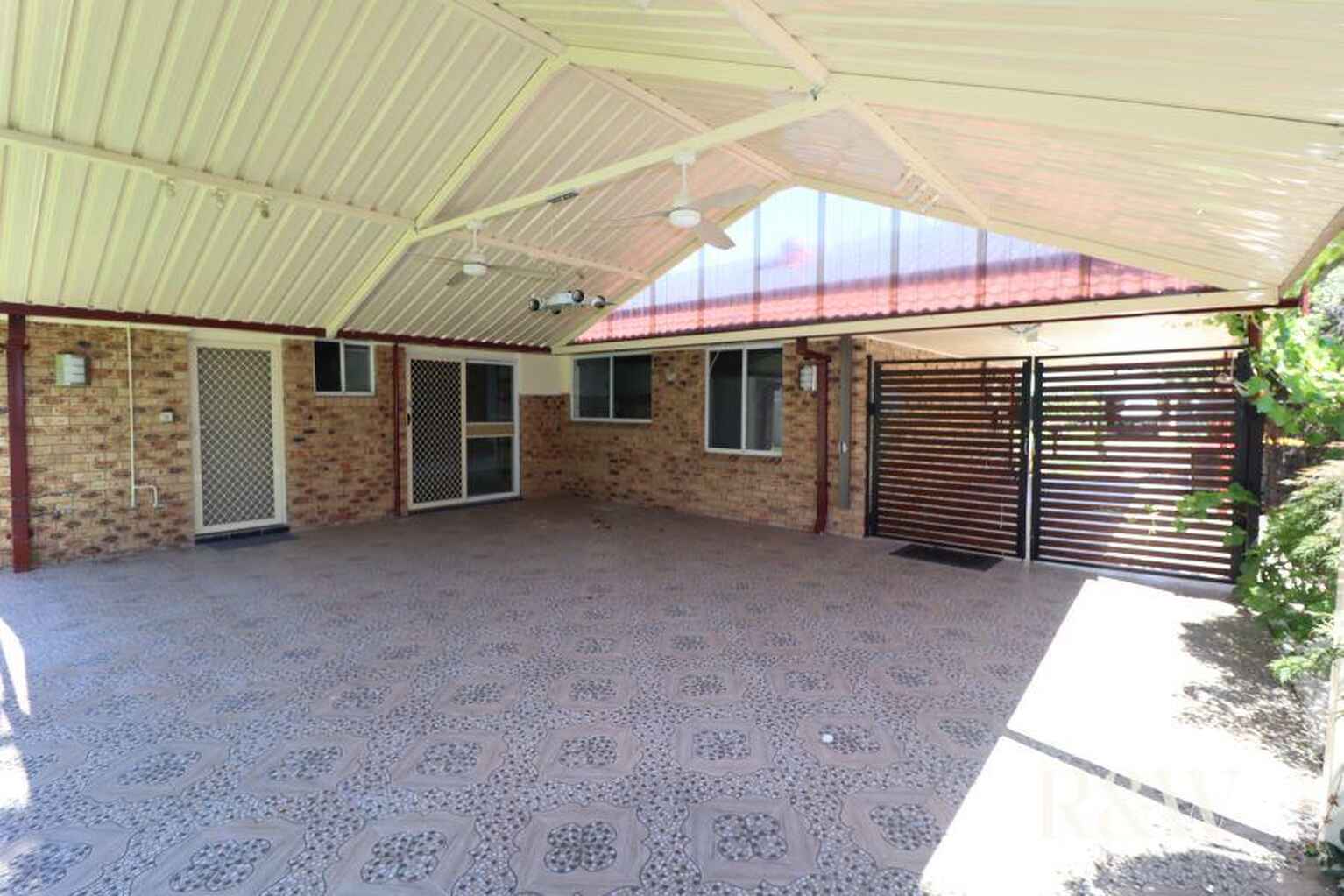6 Summer Hill Place St Clair