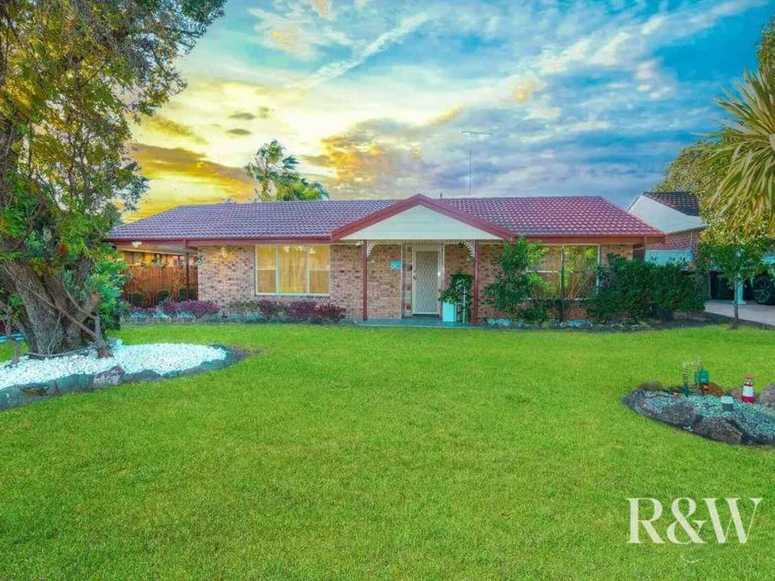 6 Summer Hill Place St Clair