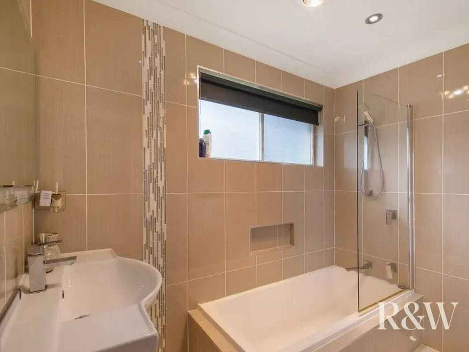 6 Summer Hill Place St Clair