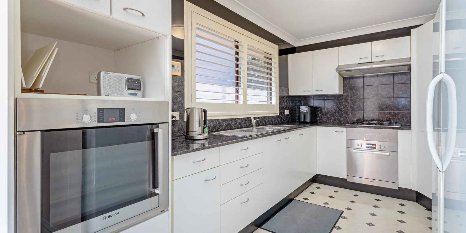 8 Waragil Street Blackheath