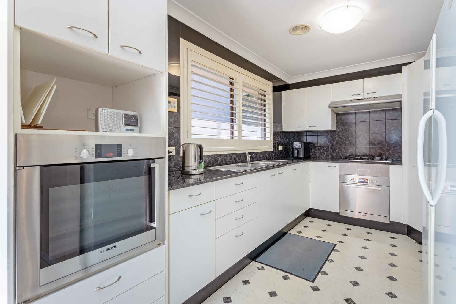 8 Waragil Street Blackheath