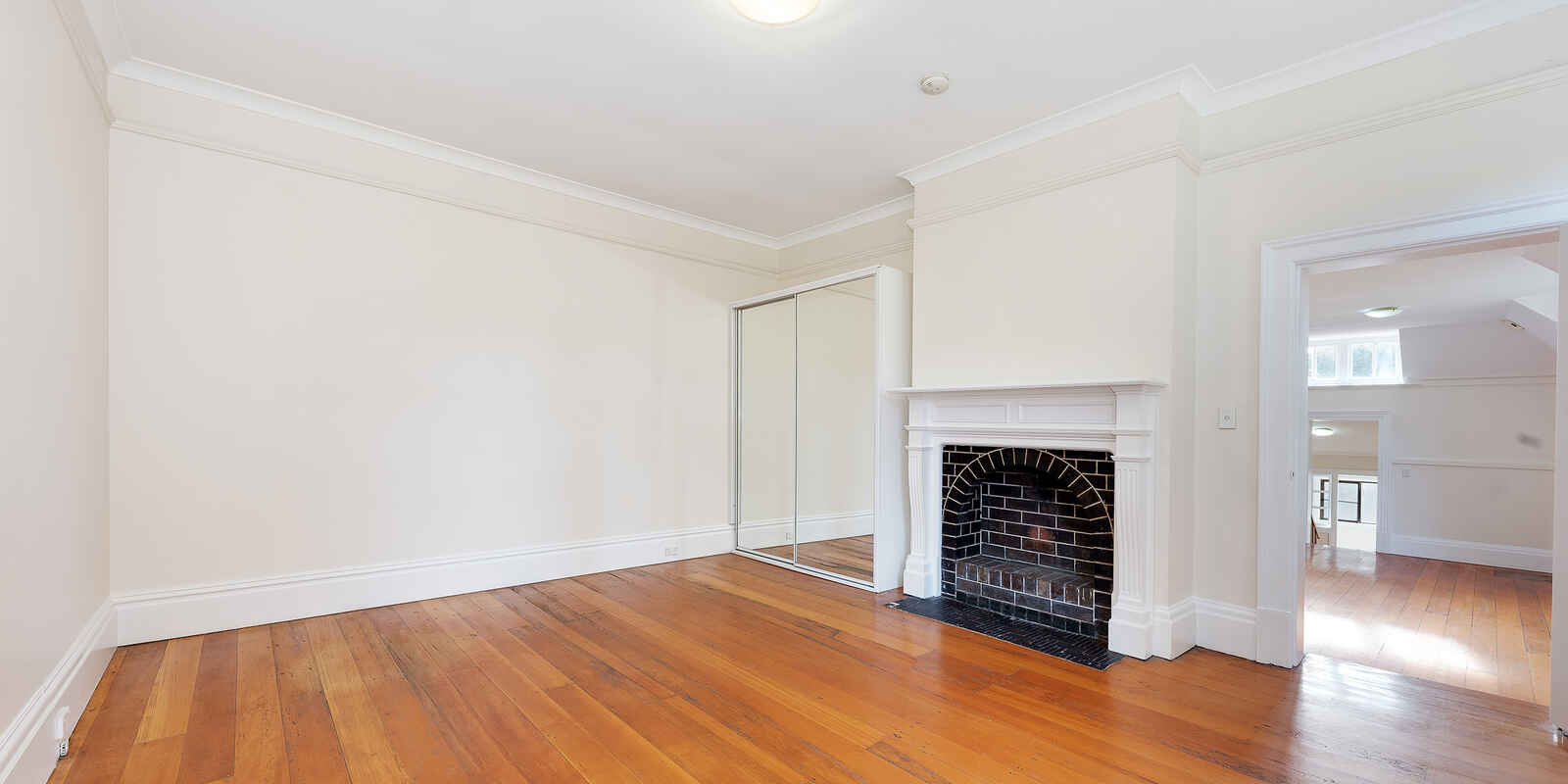2/267 Mowbray Rd Chatswood