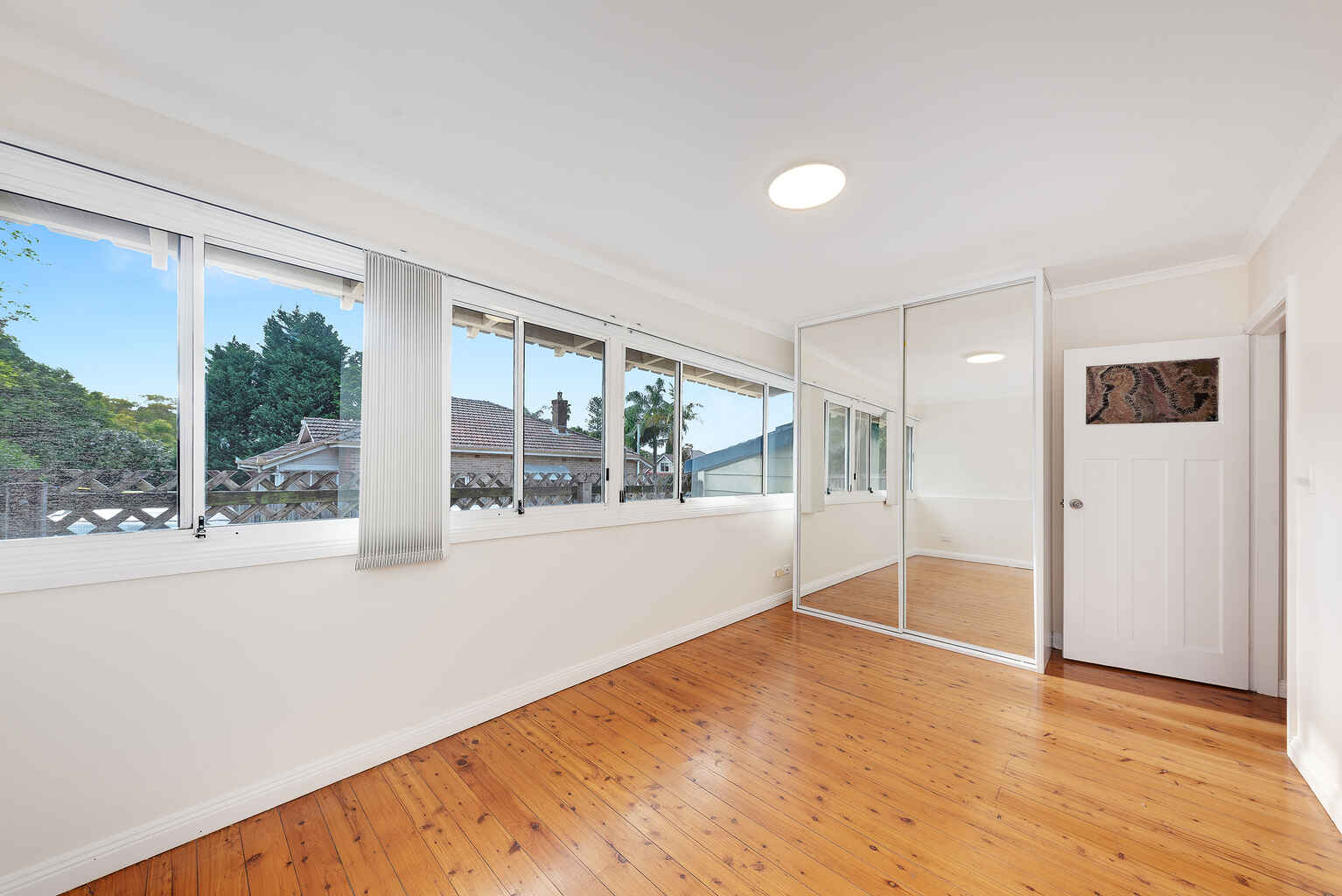 2/267 Mowbray Rd Chatswood