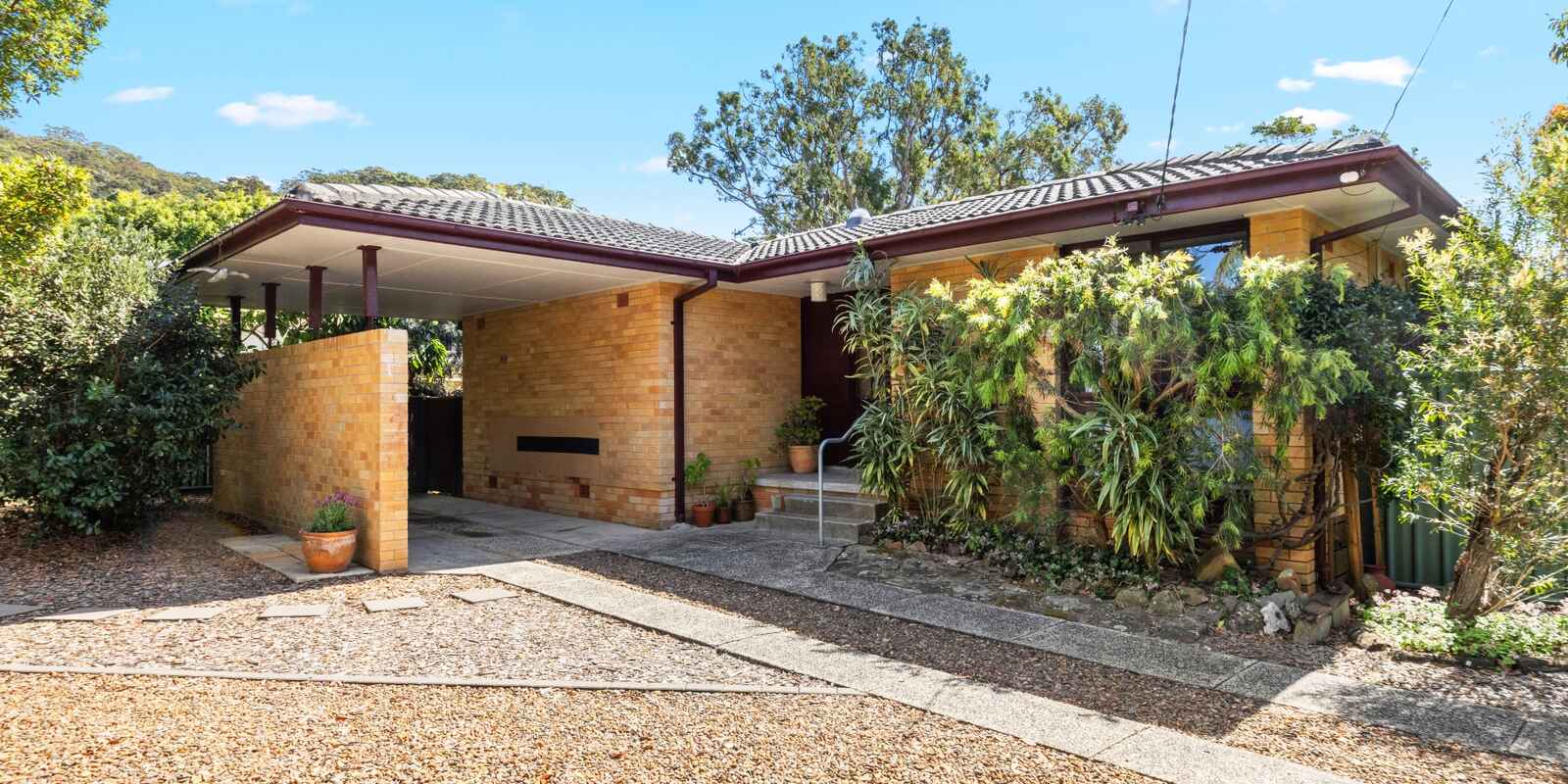19 MacLeay Avenue Woy Woy 19 MacLeay Avenue Woy Woy