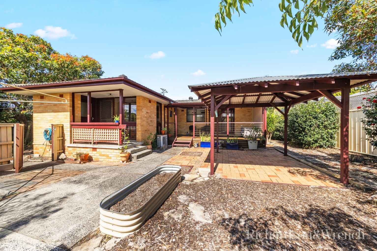 19 MacLeay Avenue Woy Woy 19 MacLeay Avenue Woy Woy