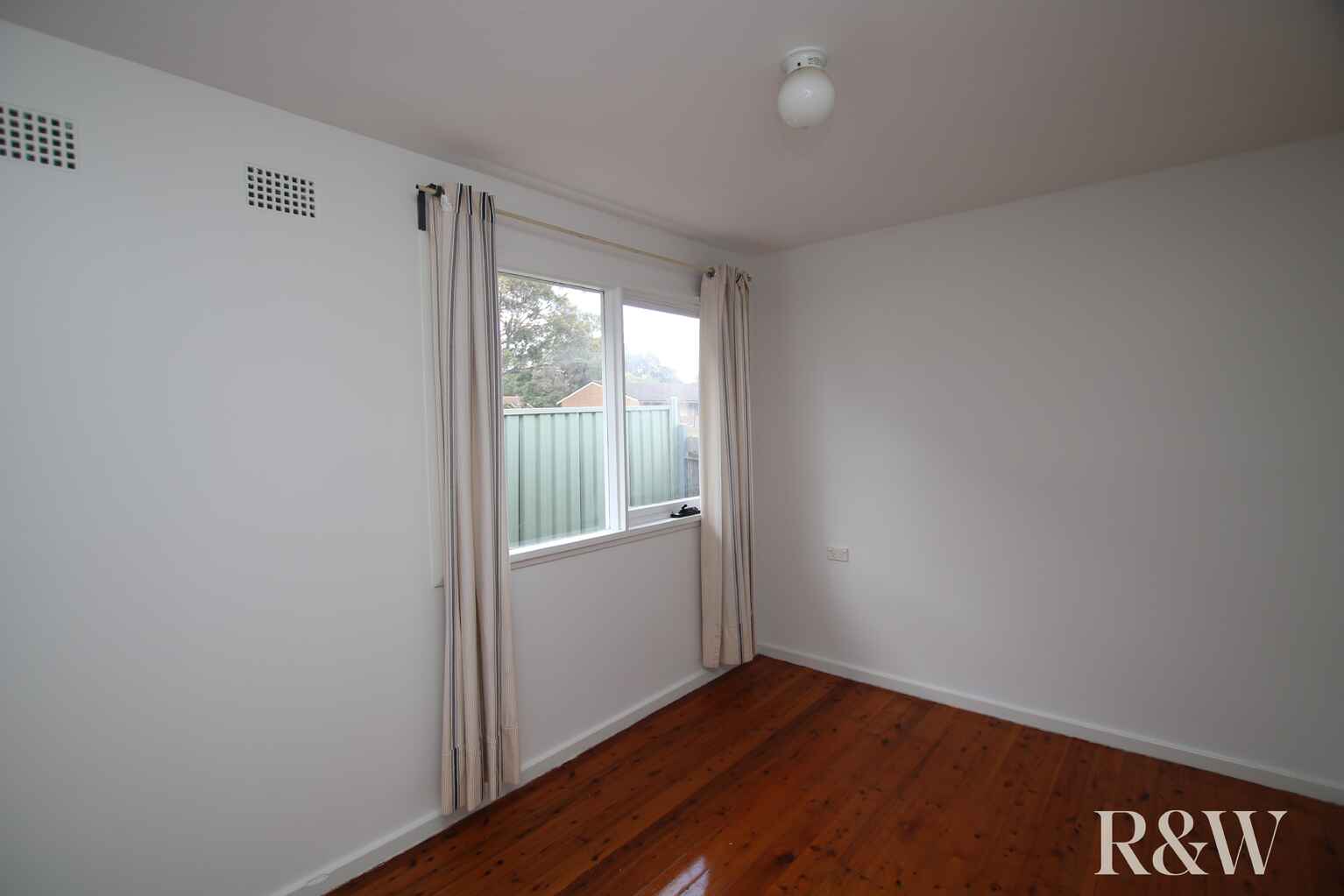 55 Cygnus Close Doonside