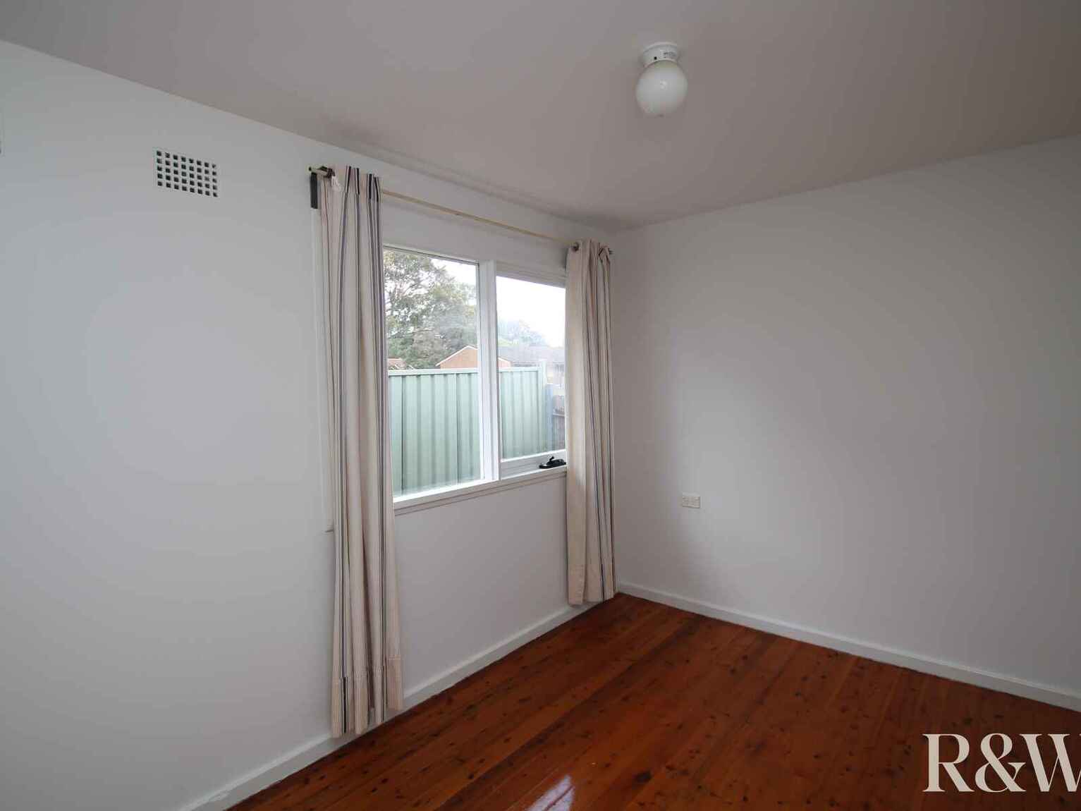 55 Cygnus Close Doonside