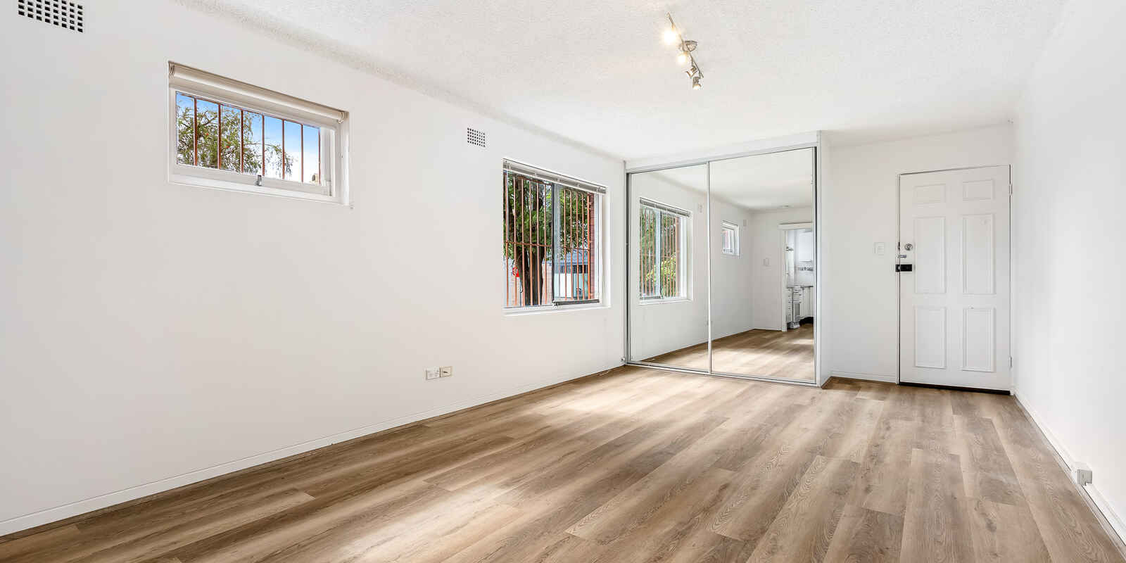3/58 HORDERN STREET Newtown