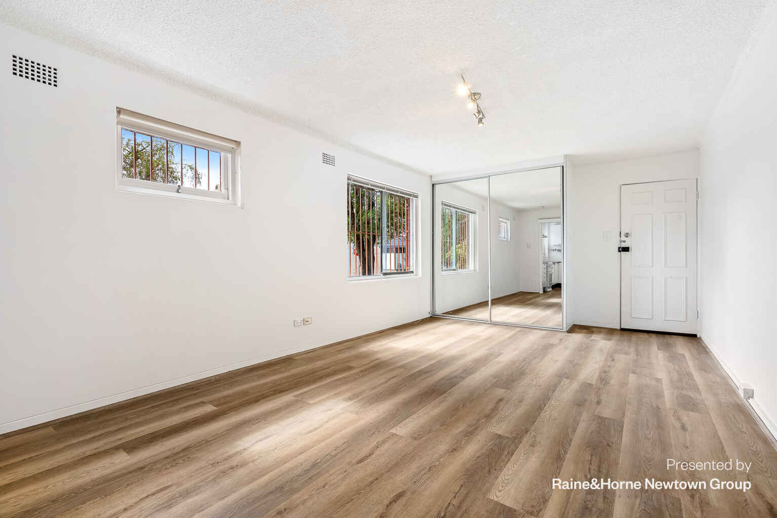 3/58 HORDERN STREET Newtown