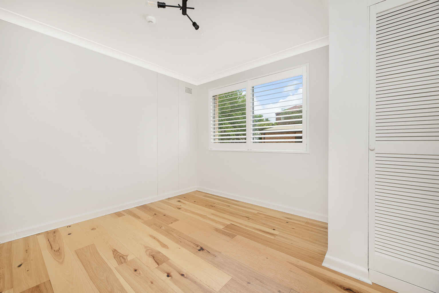 5/199 Walker Street North Sydney