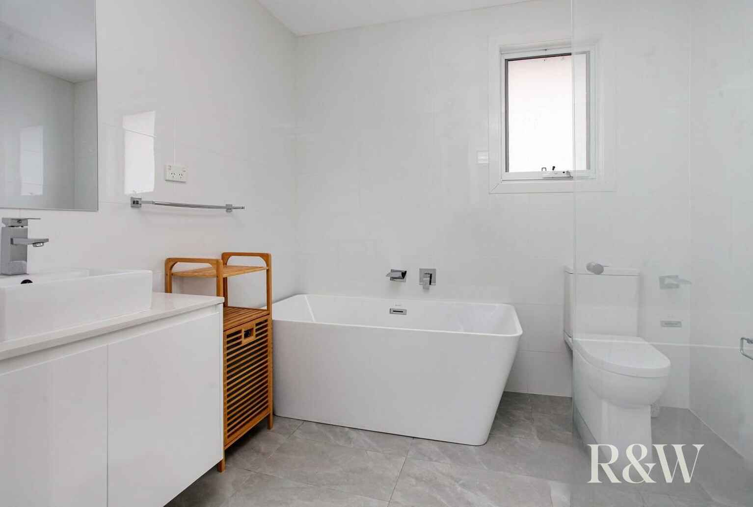 14A Barossa Close St Clair
