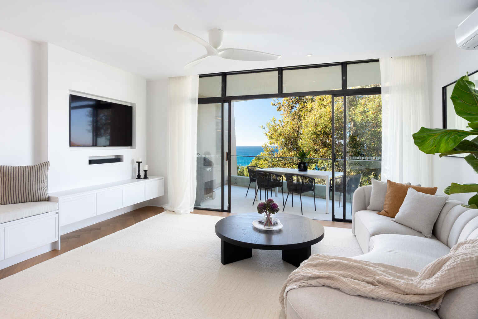 14/2 Francis Street Bondi Beach