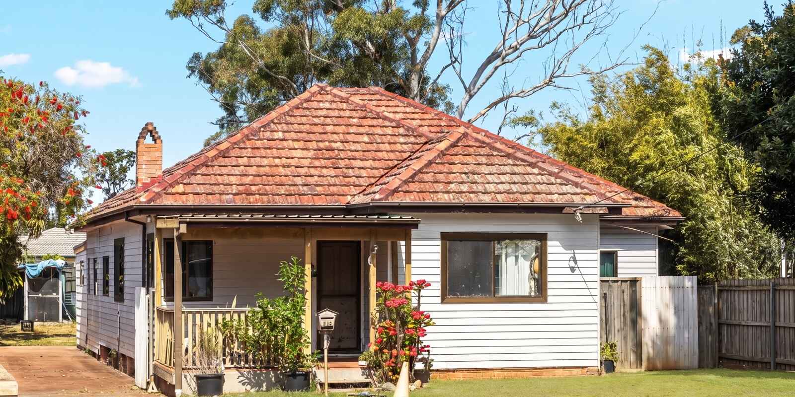 42 Gallipoli Avenue Blackwall 42 Gallipoli Avenue Blackwall