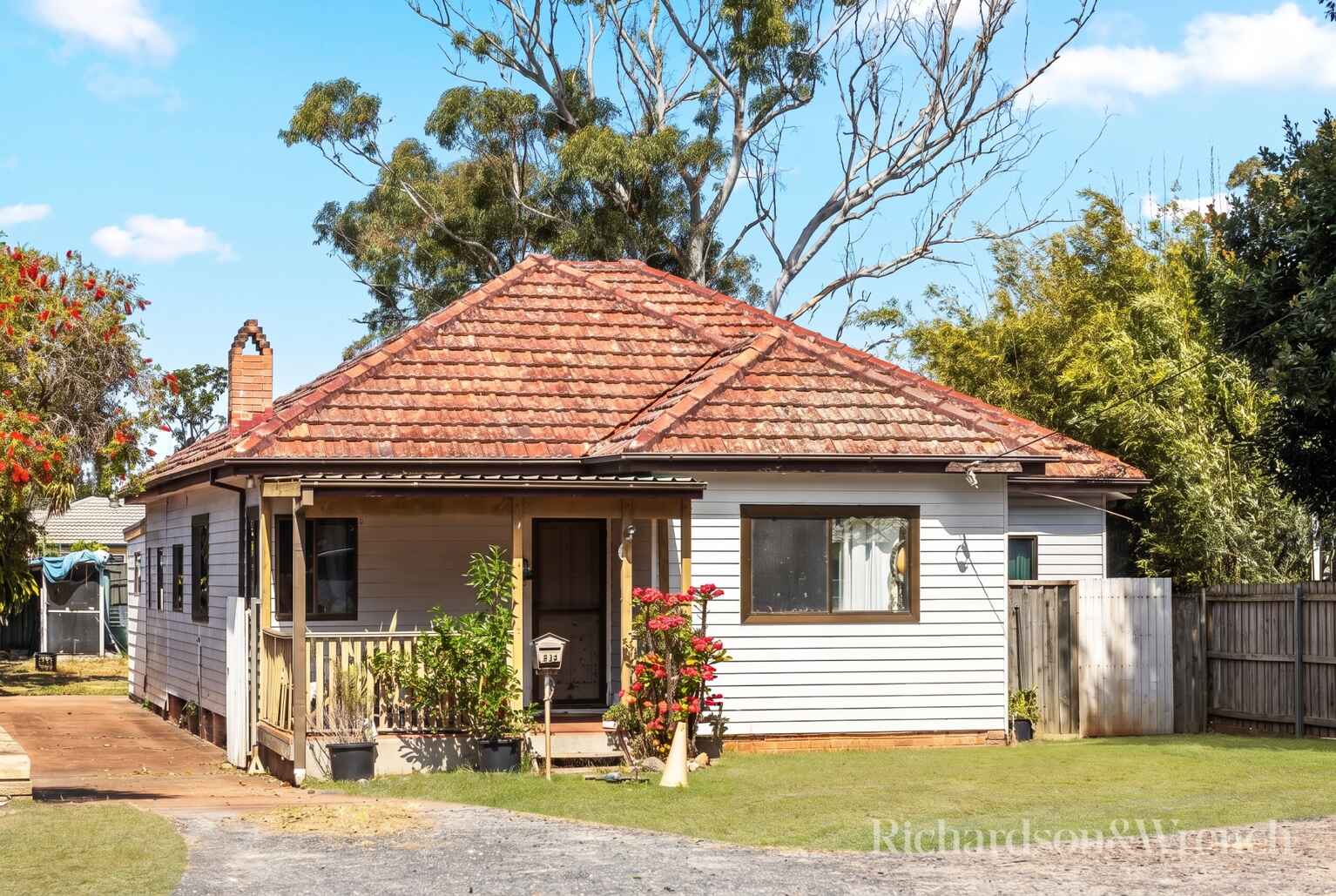 42 Gallipoli Avenue Blackwall 42 Gallipoli Avenue Blackwall
