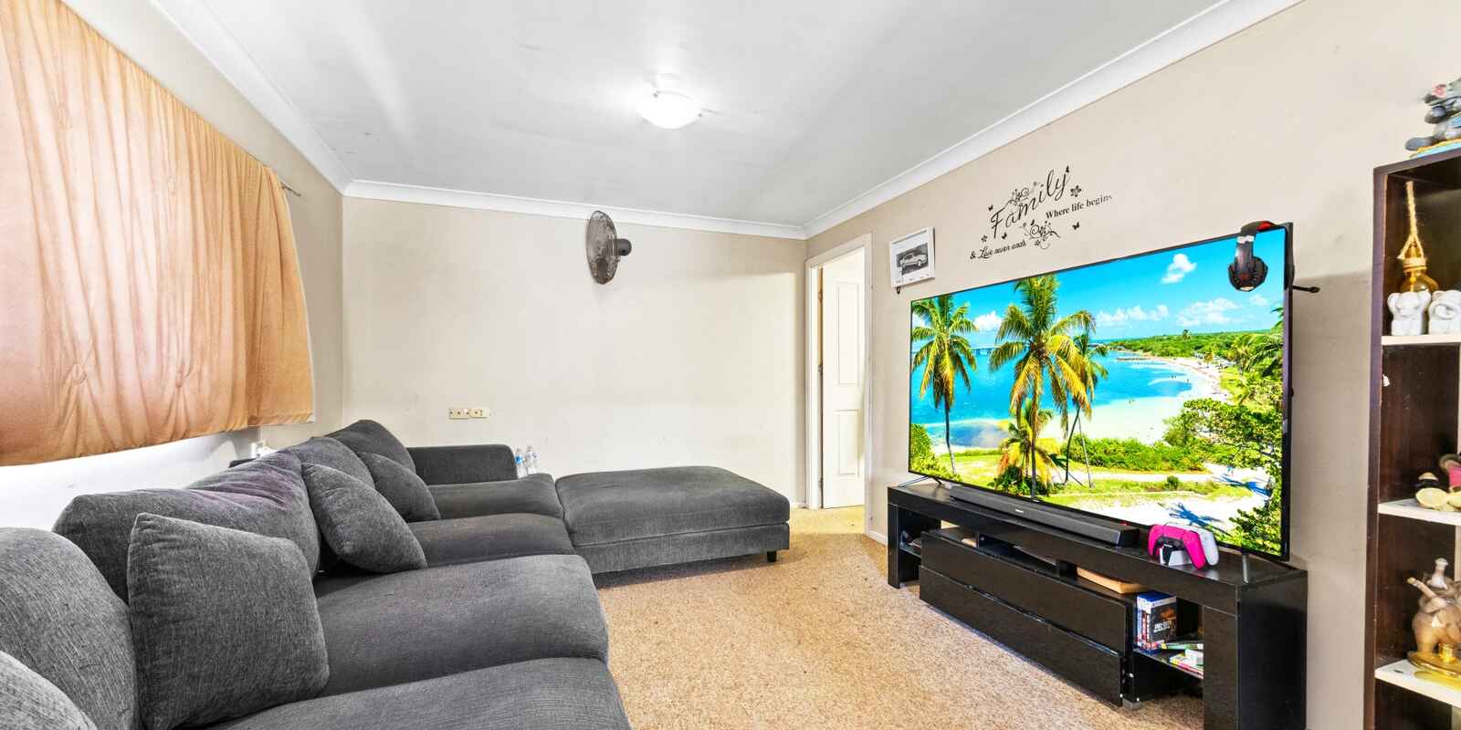 42 Gallipoli Avenue Blackwall 42 Gallipoli Avenue Blackwall
