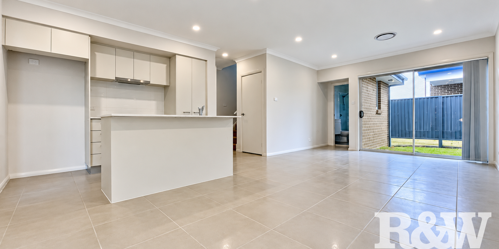 3 Scarlet Beach Street Bardia