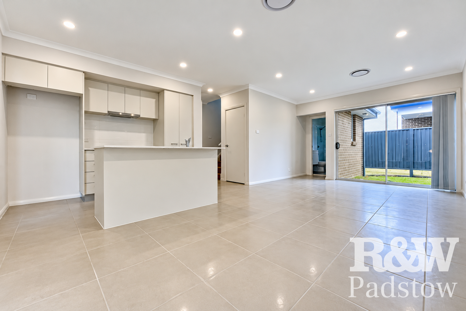 3 Scarlet Beach Street Bardia