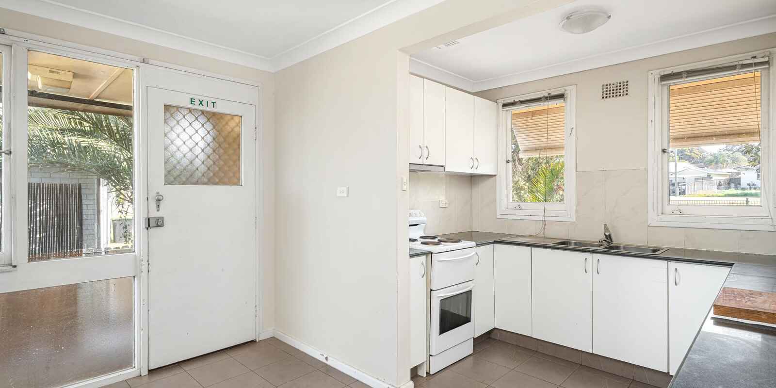 78 Captain Cook Drive Willmot 78 Captain Cook Drive Willmot