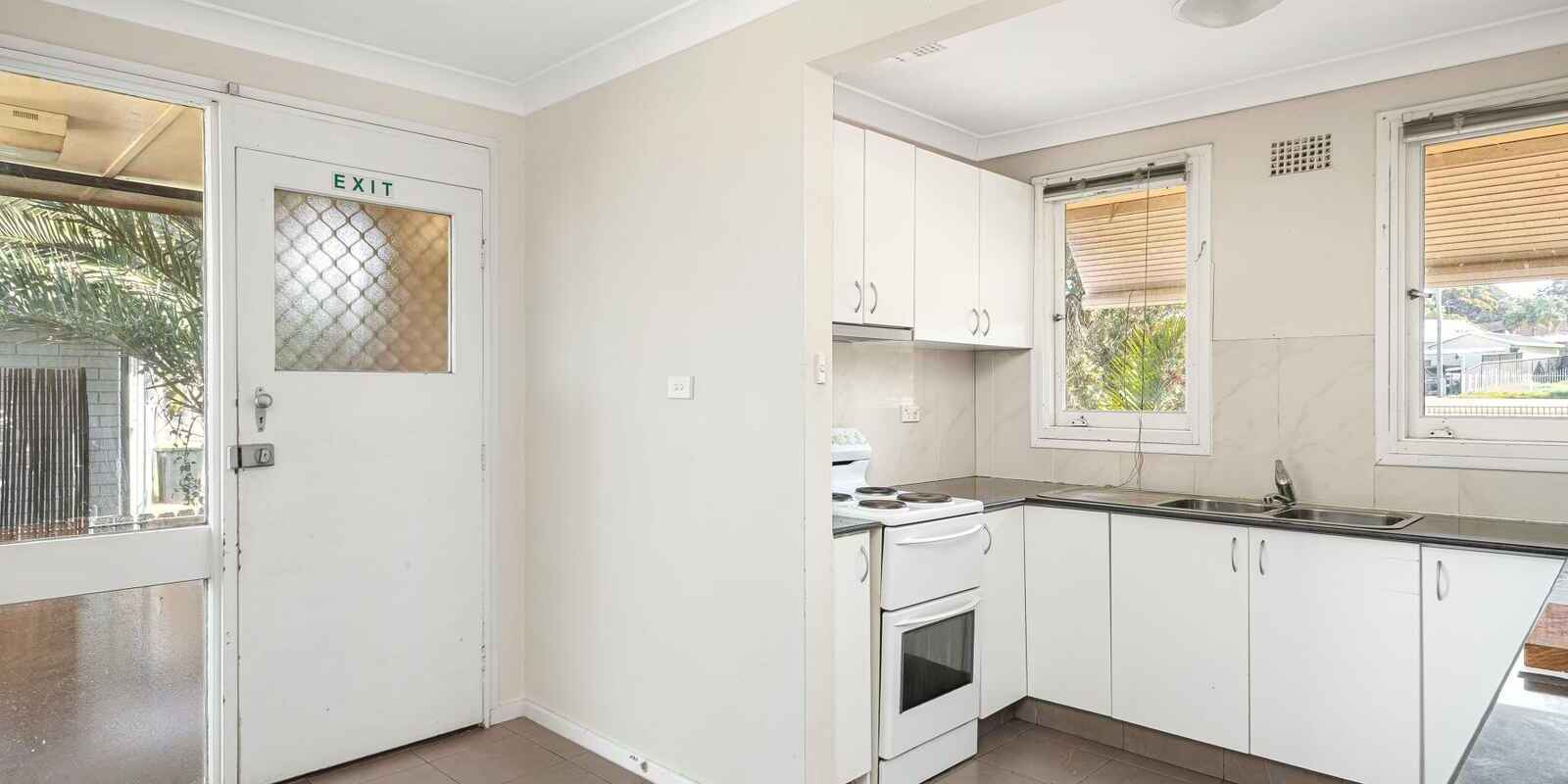 78 Captain Cook Drive Willmot 78 Captain Cook Drive Willmot