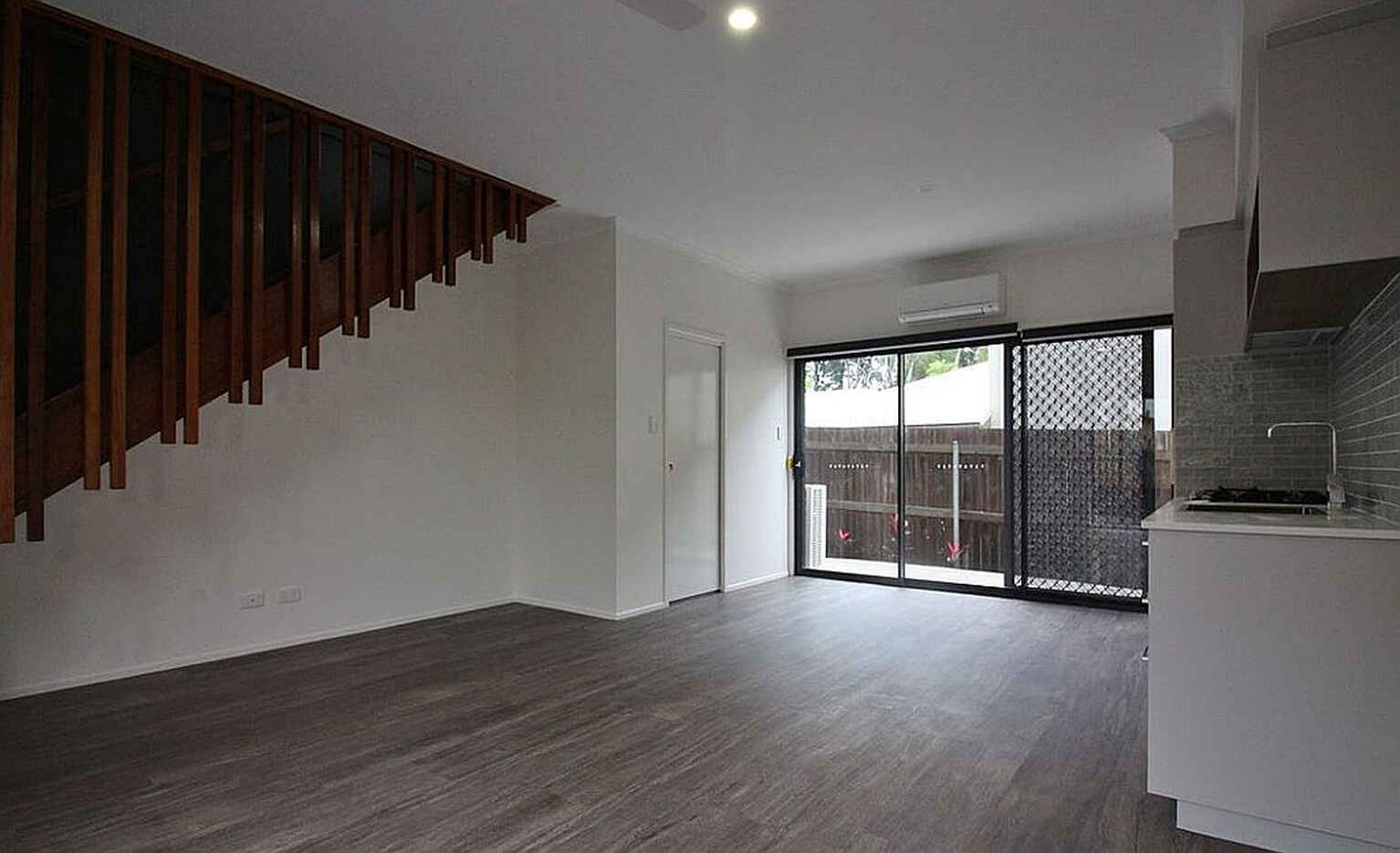 3/3 Butcher Avenue Lawnton