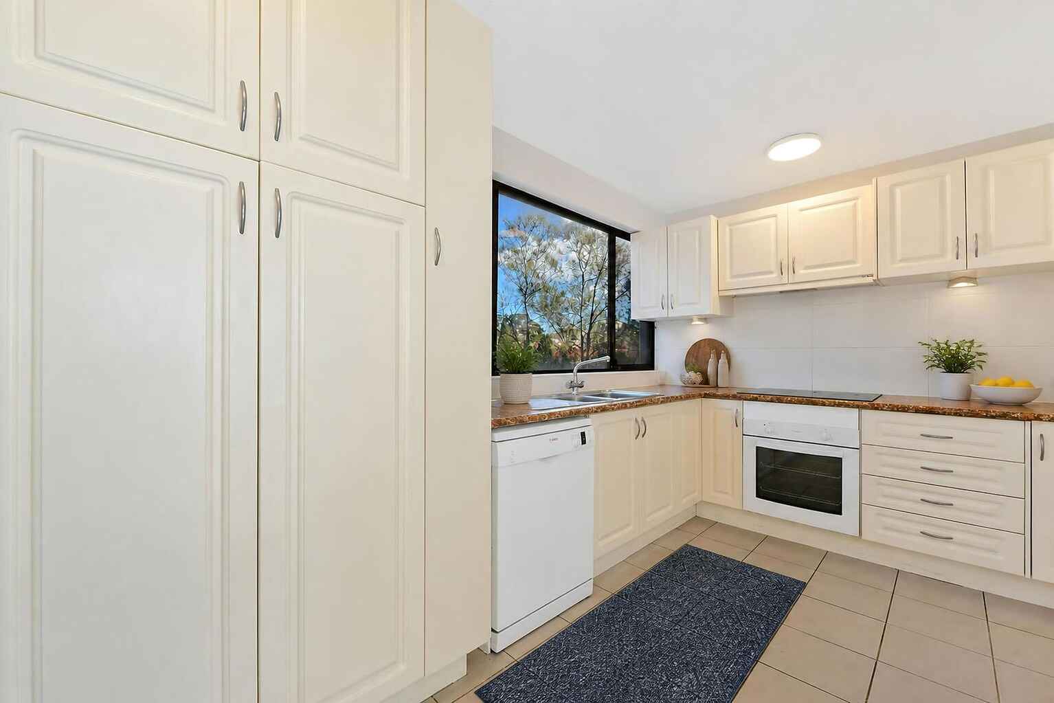 10/18-20 Penkivil Street Bondi