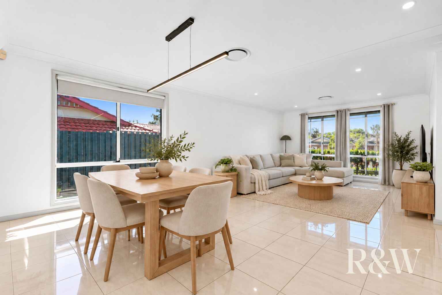 4 FRIGATE-BIRD AVENUE Hinchinbrook 4 FRIGATE-BIRD AVENUE Hinchinbrook