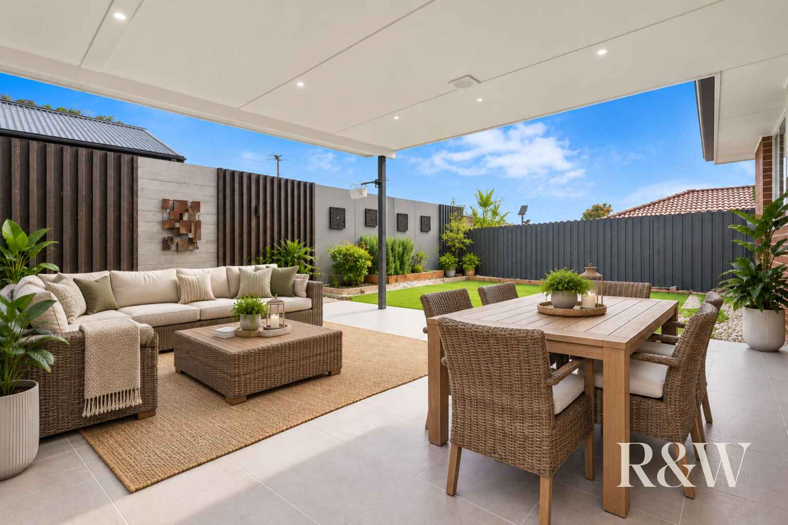 4 FRIGATE-BIRD AVENUE Hinchinbrook 4 FRIGATE-BIRD AVENUE Hinchinbrook
