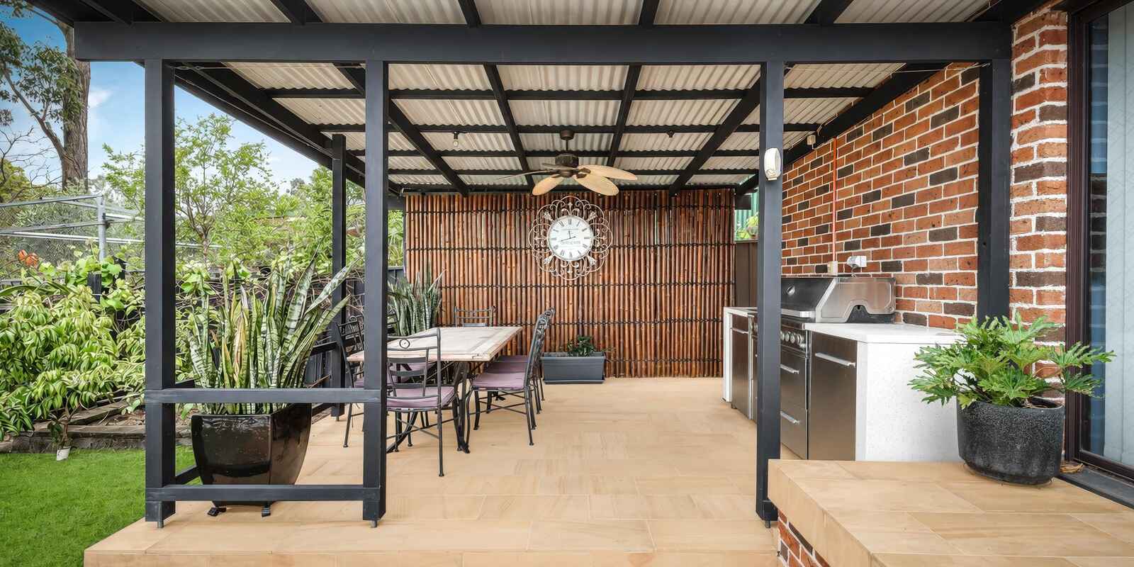 4 Nalong Street St Clair 4 Nalong Street St Clair