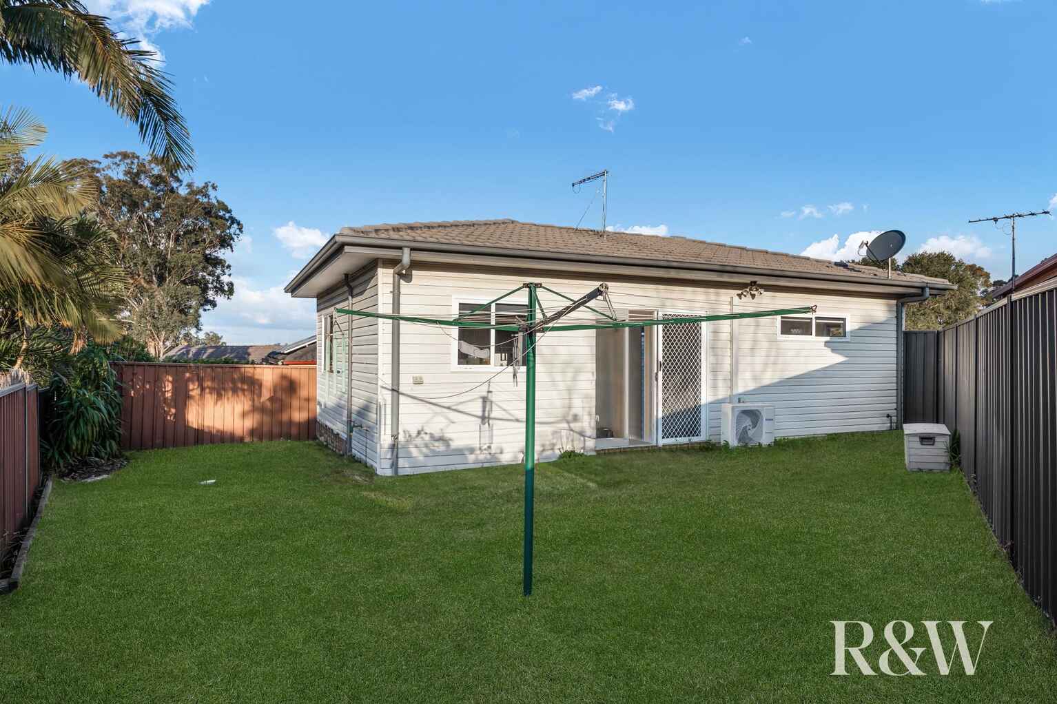 4 & 4A Neenan Place Erskine Park