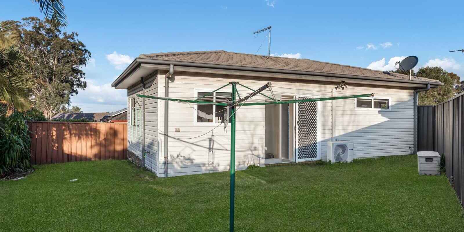 4 & 4A Neenan Place Erskine Park