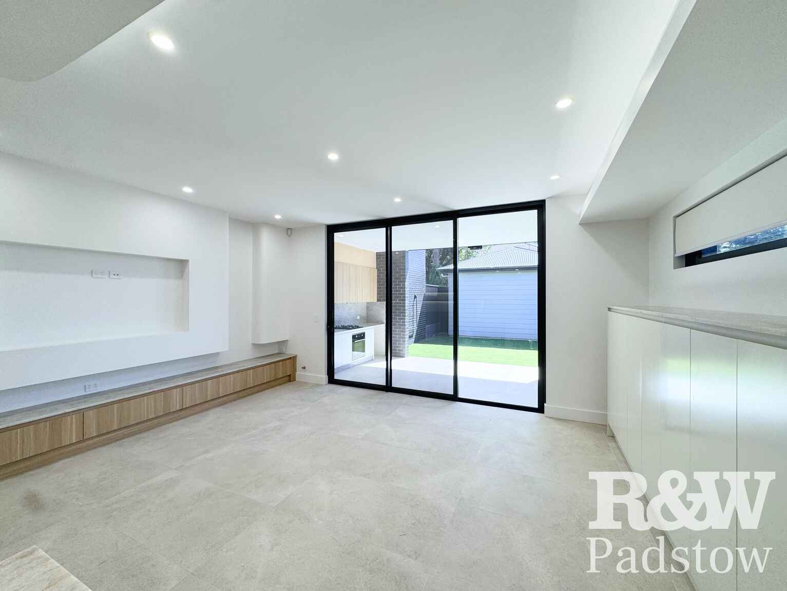 14 Harford Avenue East Hills 14 Harford Avenue East Hills