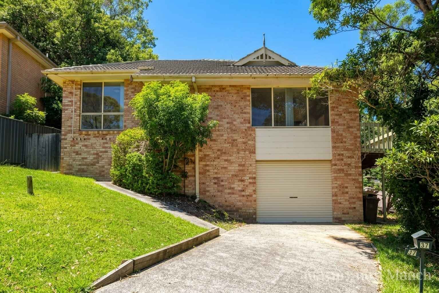 37 Narooma Road Niagara Park